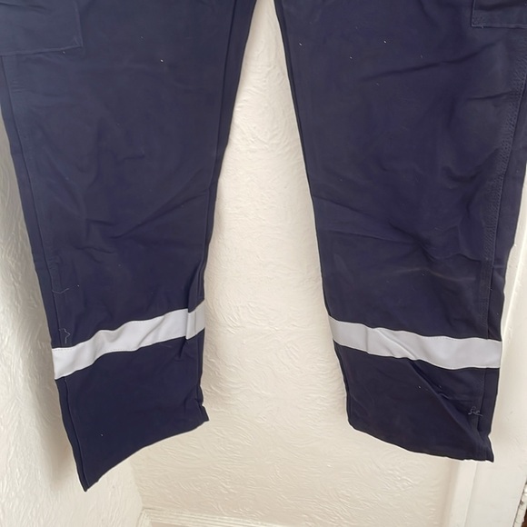 BULWARK Men's Flame Resistant Dungaree Pants Size 36x37 in Navy - Picture 3 of 7